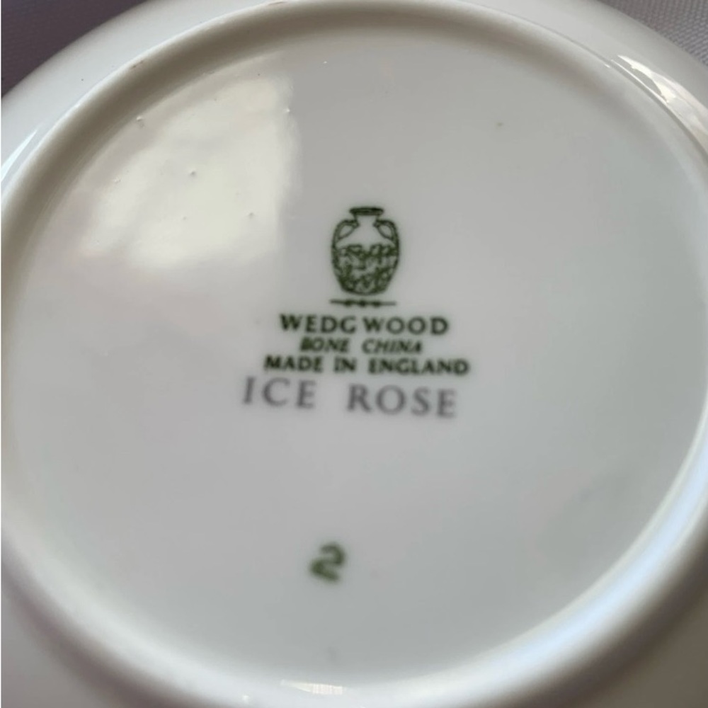 Wedgwood England Ice Rose Floral Bone China NIB 3 7/8” Round Butter Dish - Picture 3 of 4